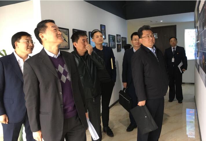 集团党委书记、董事长任丁率队调研尊龙凯时商贸工作